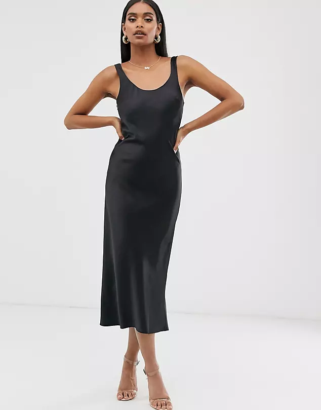 Chic Style Collective | 5 Celebrity Street Style Outfits You Can Wear Now. 14296625 1 black
