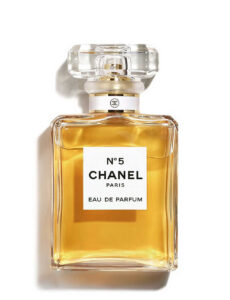 Chic Style Collective | 5 French Fashion Brands and How They Transformed the World of Fashion 130 73004626 125230 ALT10