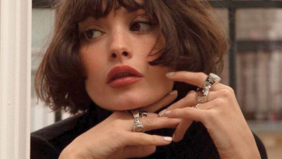 Chic Style Collective | The Secret to Perfect Summer Nails: French Women's Favorite Tips Revealed The Secret to Perfect Summer Nails: French Women's Favorite Tips Revealed