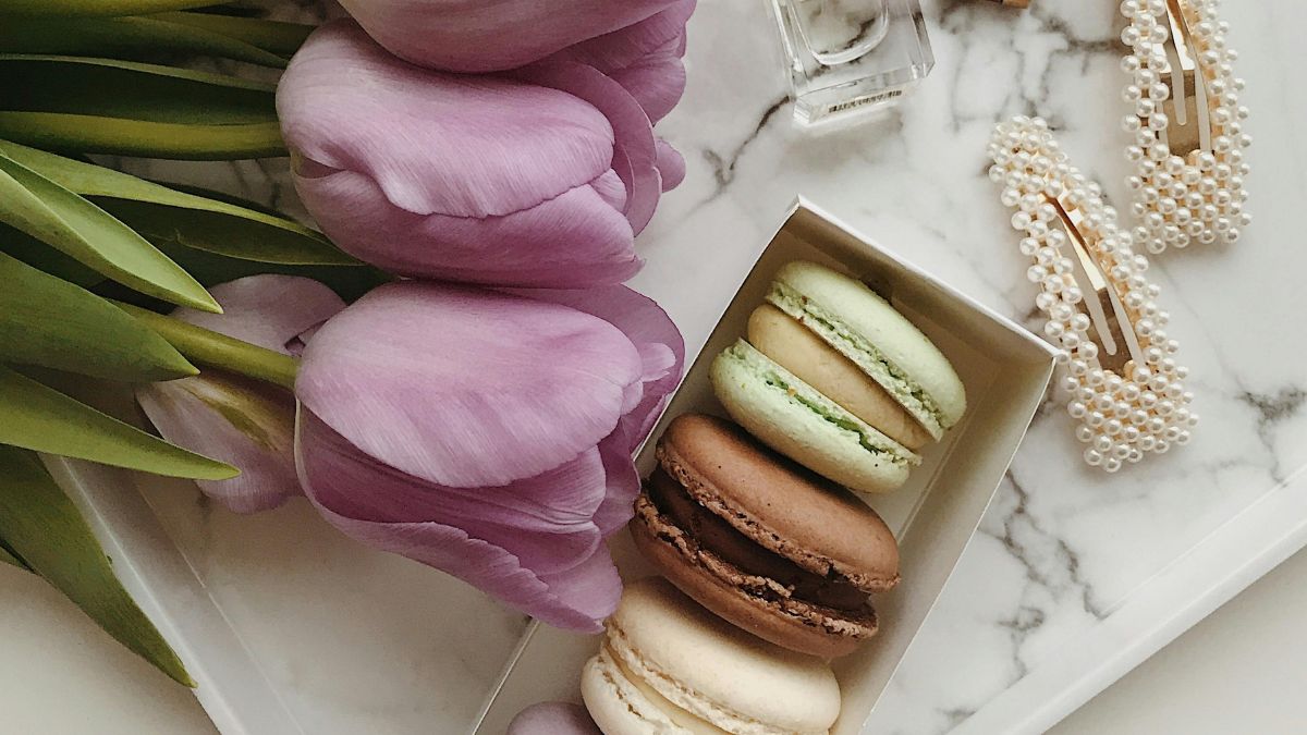 Chic Style Collective | 5 Must-Try delicious treats at Ladurée's patisseries The most delectable treats at Ladurée's patisseries.