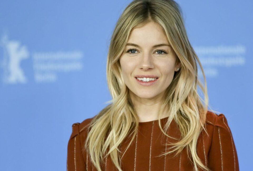 the Boho blonde hair, a soft bob cut paired with sun-kissed, lived-in colour and natural waves.