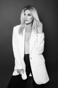 Sarah Jayne Dunn [84 World]