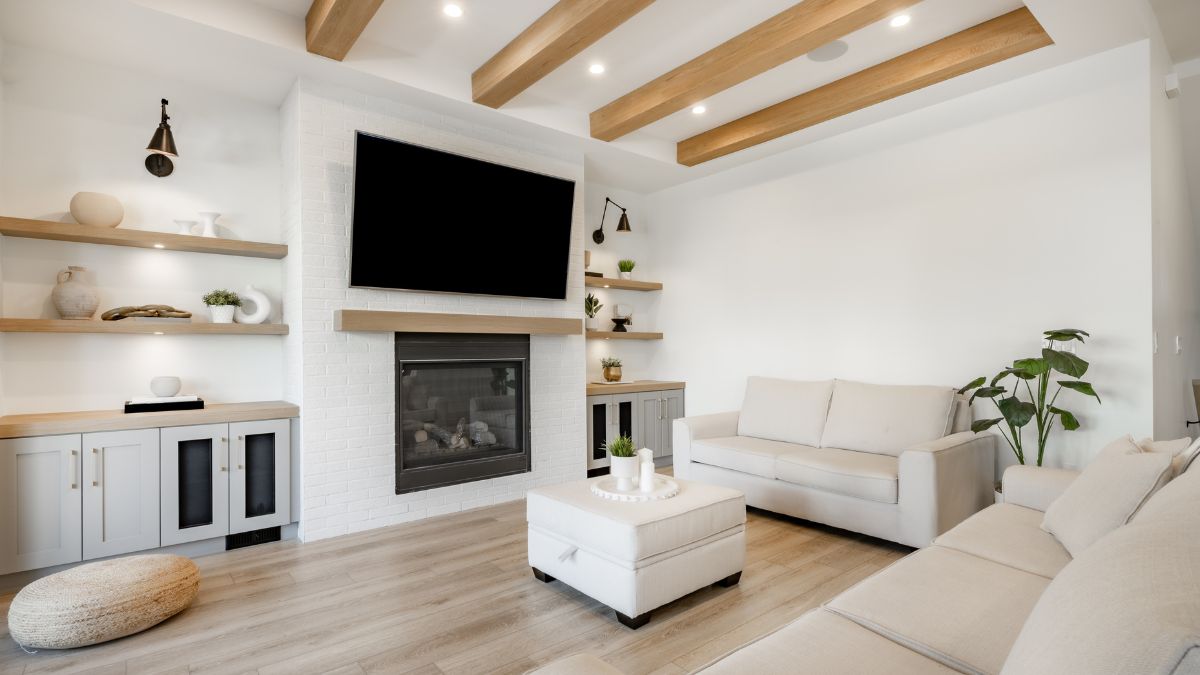home declutter [Shutterstock]