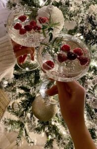 Chic Style Collective | Quiet Luxury Christmas Day Traditions: 6 Ways to Embrace The Aesthetic and Make The Day Extra Special Quiet Luxury Christmas Day