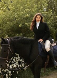 Chic Style Collective | The Daily Routine of High-Value Women That Live a Luxurious Lifestyle High-Value Women