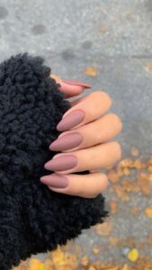 Chic Style Collective | 9 Elegant New Nail Trends for the Rich Girl Aesthetic Elegant New Nail Trends
