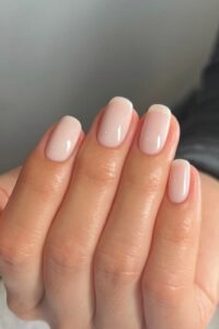 25 Old Money Nails Inspo to Feel Like a Gossip Girl Character