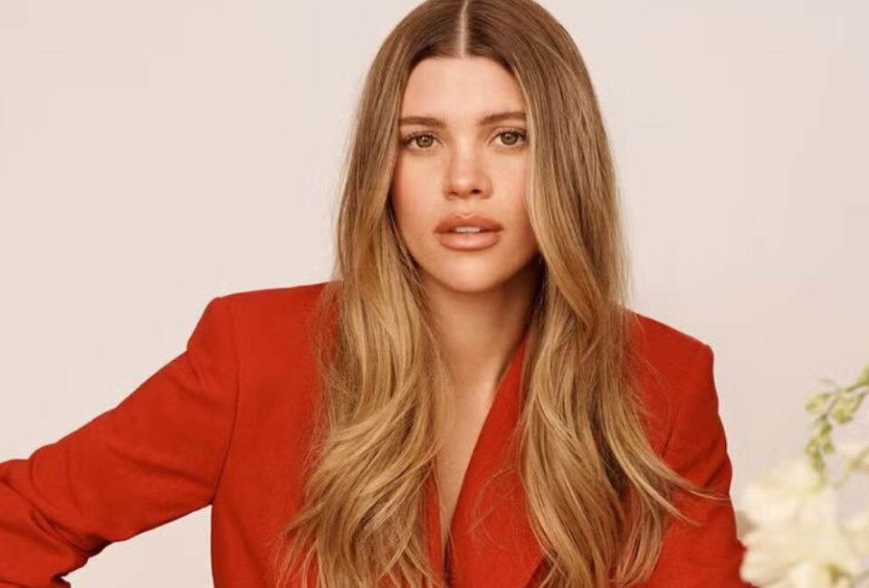 Sofia Richie Grainge Maternity Style Tommy Hilfiger Sofia Richie Grainge Hair[@TommyHilfiger]