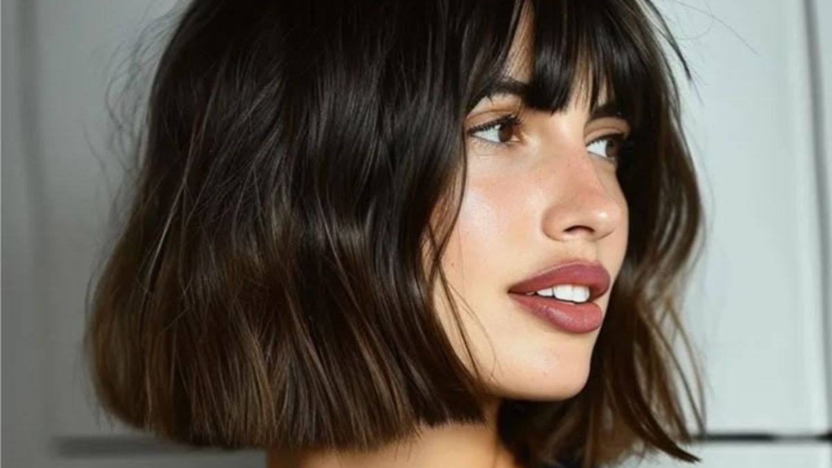 Chic Style Collective | How to Style The Curtain-bang Bob: The Elegant New Hairstyle for Spring 2026 Curtain-bang bob
