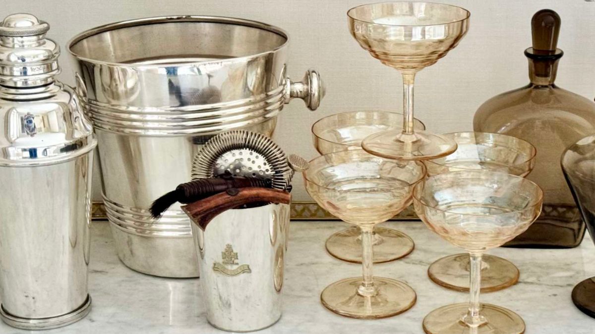 The Vintage Entertainer