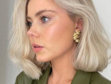 The Monaco Bob [@laurajadestone]