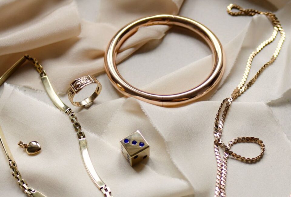 Chic Style Collective | 10 Questions with Founder of My Golden Finds Lynsay O’Connor Lynsay O’Connor My Golden Finds