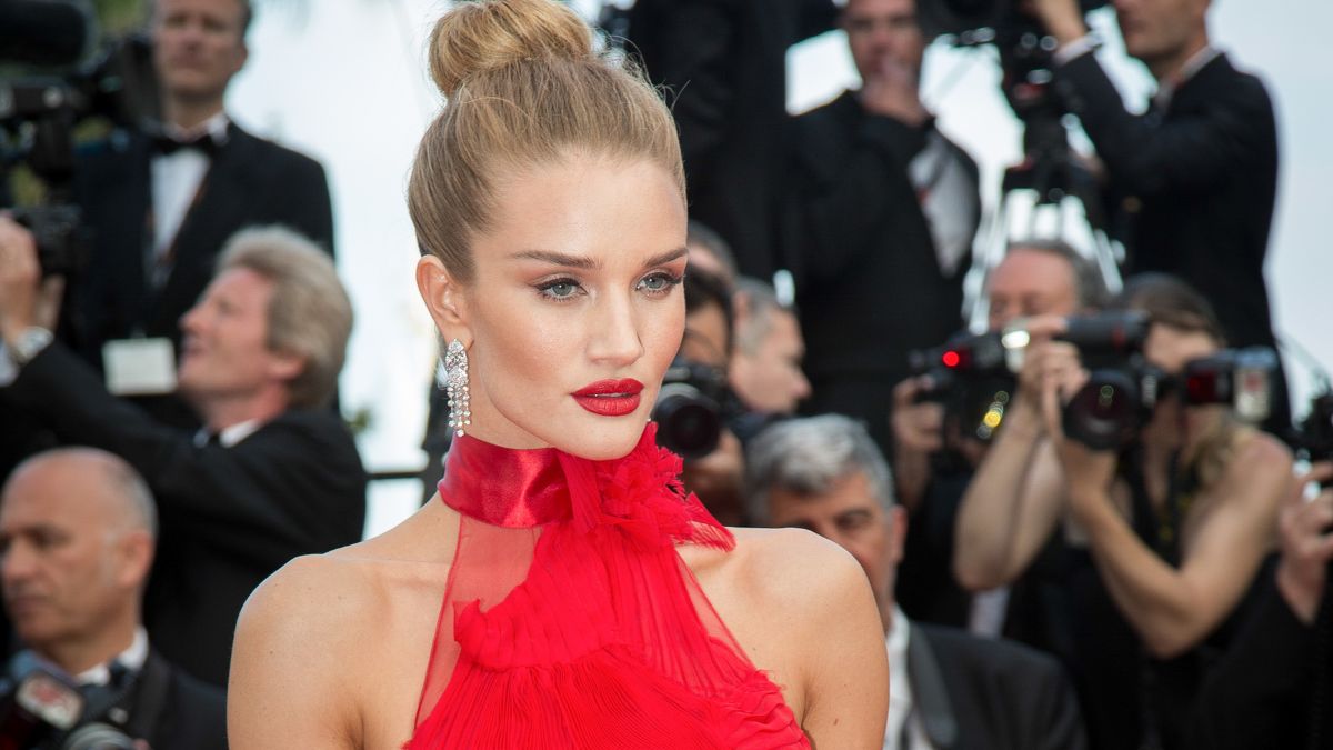 FWRD Rosie Huntington-Whiteley [Shutterstock]