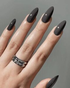 Chic Style Collective | Classy Halloween Nails: The Chic Girl’s Guide to Spooky-Season Nail Designs 512