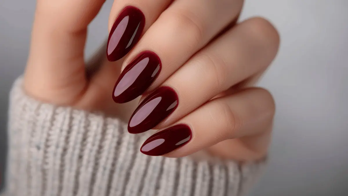 Rich girl nails [Adobe]