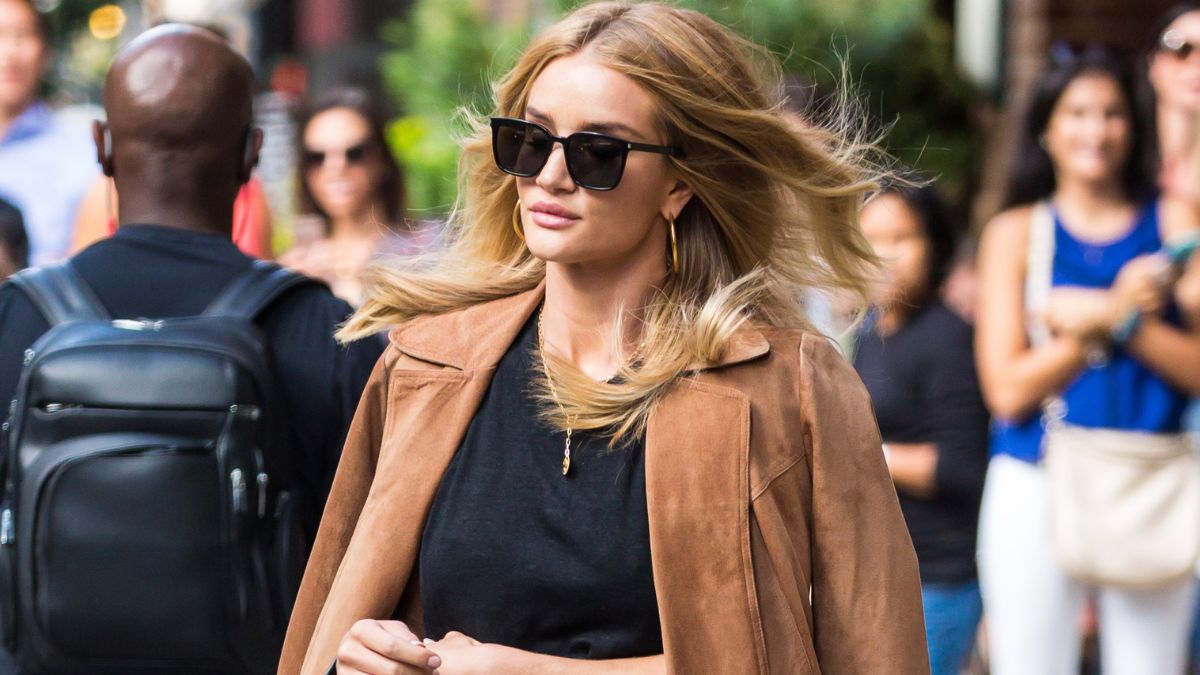 Rosie Huntington-Whiteley Champo Haircare [Shutterstock]