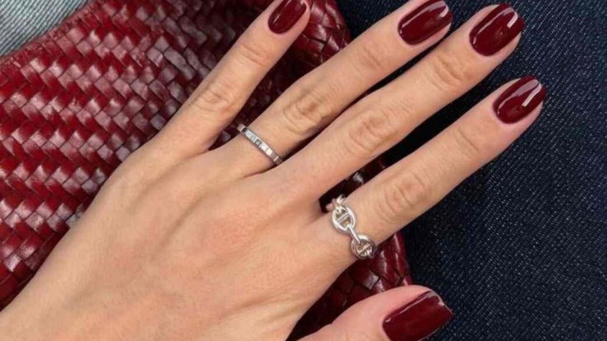 Chic Style Collective | Pinot Noir Nails? The Quiet-Luxury Manicure Taking Over Autumn 2026 Pinot Noir Nails
