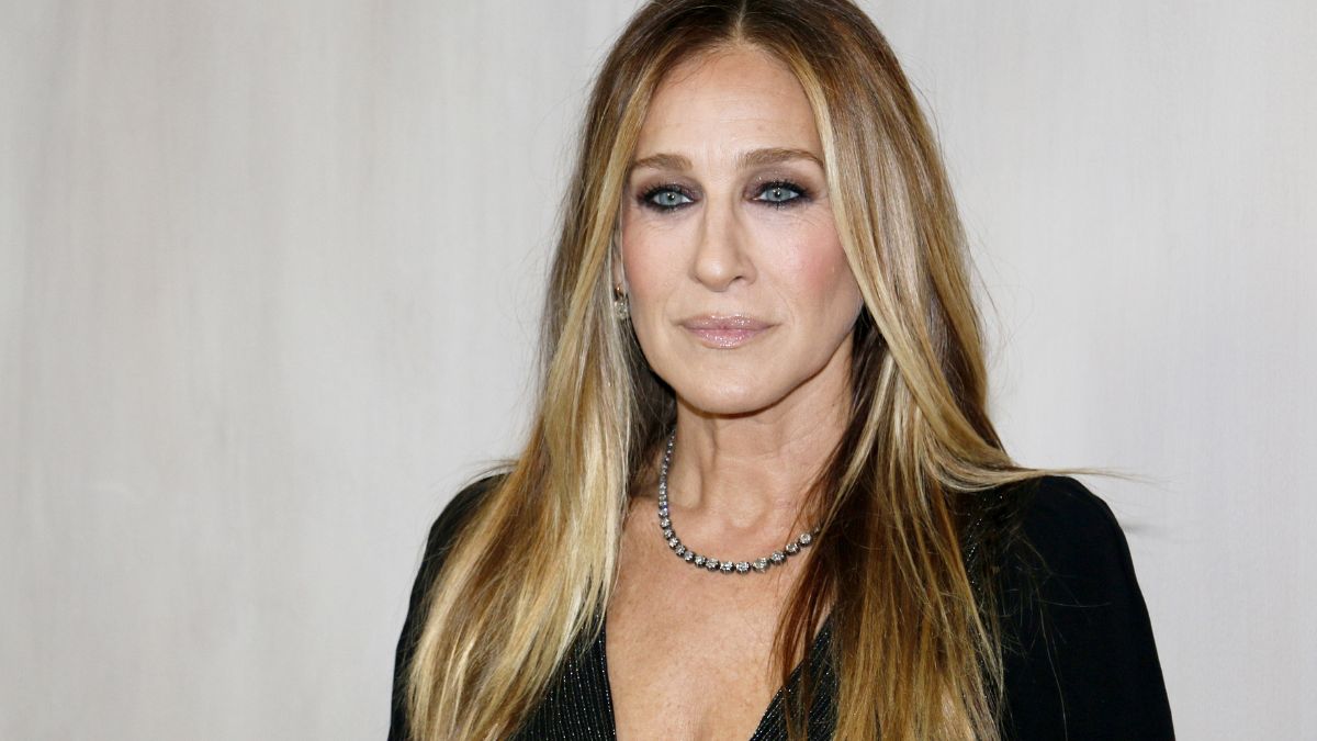 Sarah Jessica Parker - Julien’s Bold Luxury Auction: The Bob Mackie, Stage Glamour & Couture Edit [Shutterstock]
