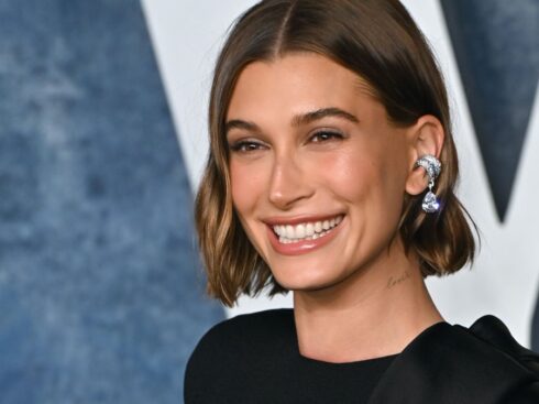 Hailey Bieber chin length bob [Shutterstock]