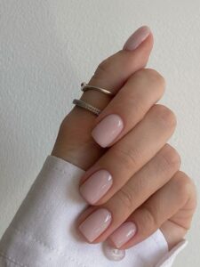 Chic Style Collective | The Minimalist Nails That Always Looks Polished and Expensive (No-Fuss and Timeless) 882