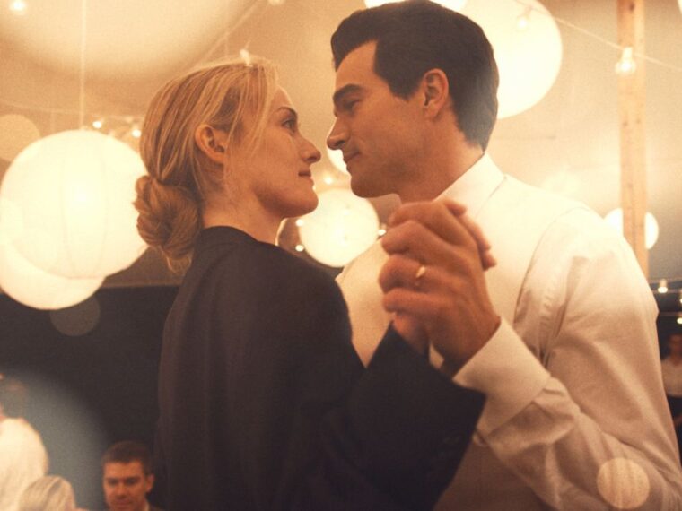 Love Story: John F. Kennedy Jr. & Carolyn Bessette [Disney+]