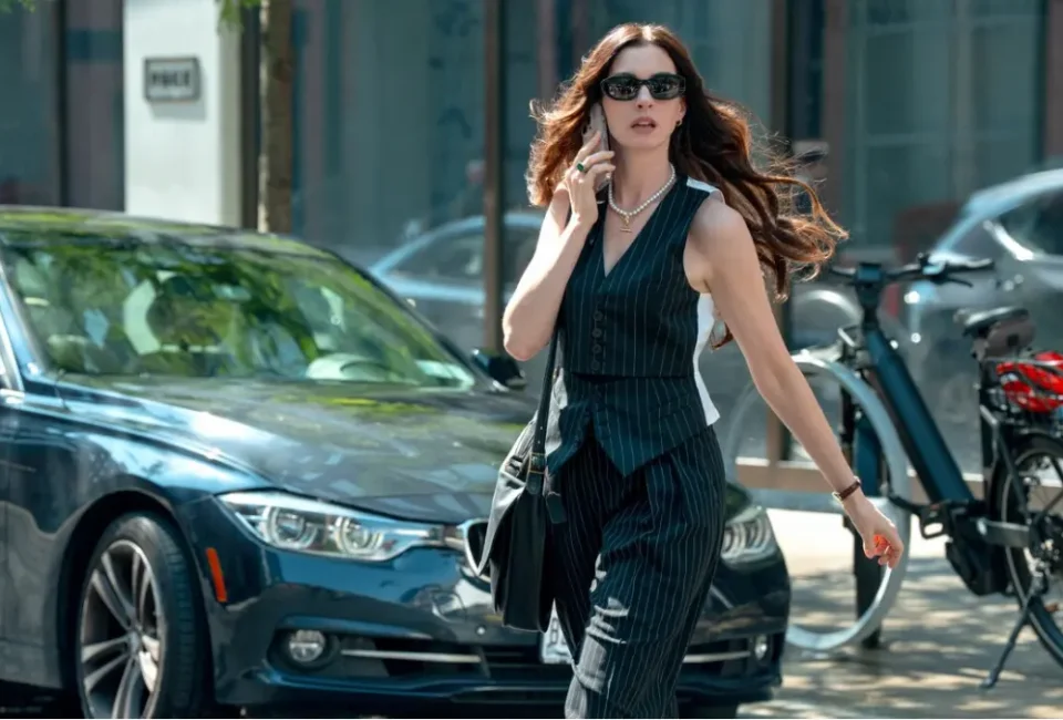 Chic Style Collective | The Devil Wears Prada 2: What to Expect From the Fashion According to Fashion Expert THE DEVIL WEARS PRADA 2 fashion. Photo courtesy of 20th Century Studios. © 2026 20th Century Studios