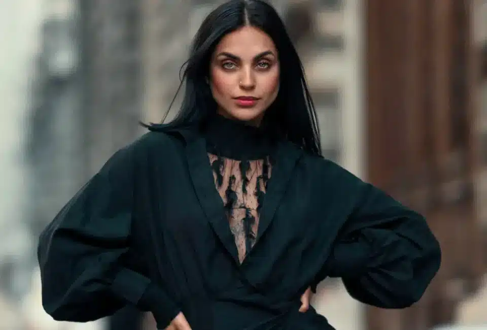 The Complete Guide to Dark Feminine [Pexels]